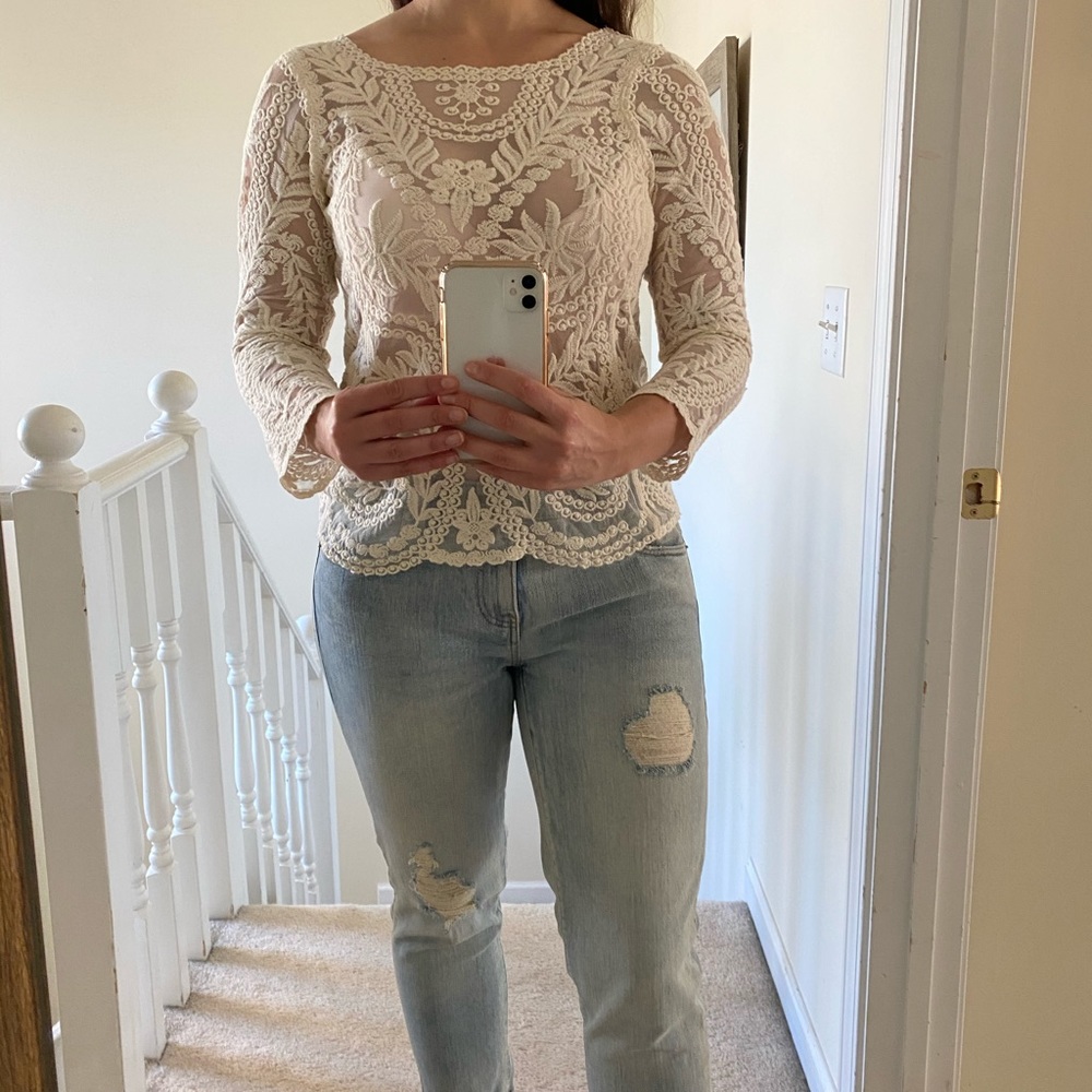 🍭Express Embroidered Top🍭 3/$35